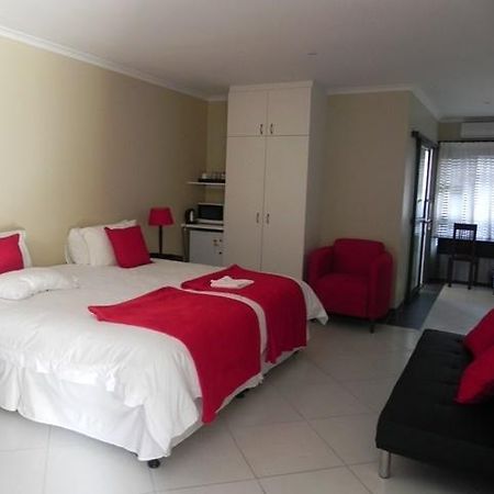 Kings Guest House Westville Bagian luar foto