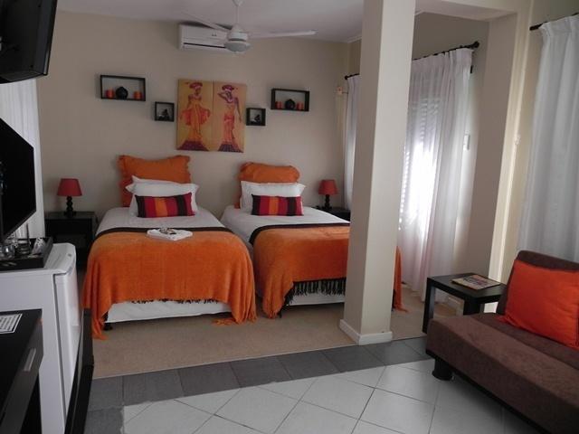 Kings Guest House Westville Bagian luar foto