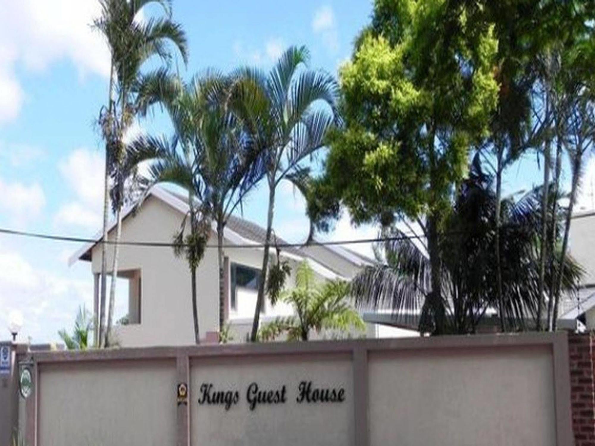 Kings Guest House Westville Bagian luar foto
